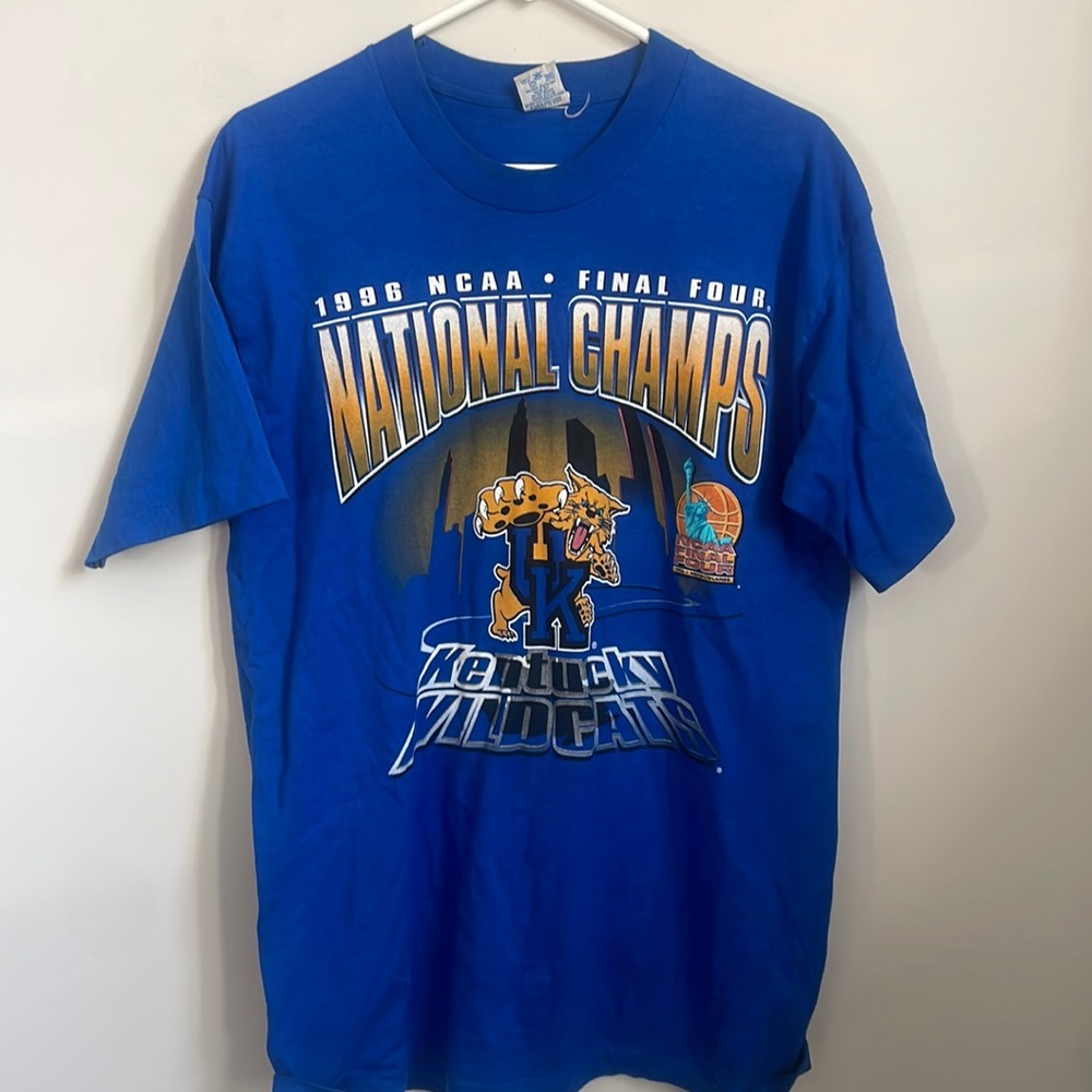 Vintage 1996 Kentucky Basketball National Champs Shirt